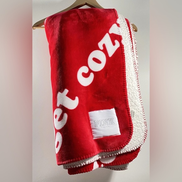 PINK Victoria’s SecretRed Cozy Blanket with red & White Accents - Picture 1 of 6